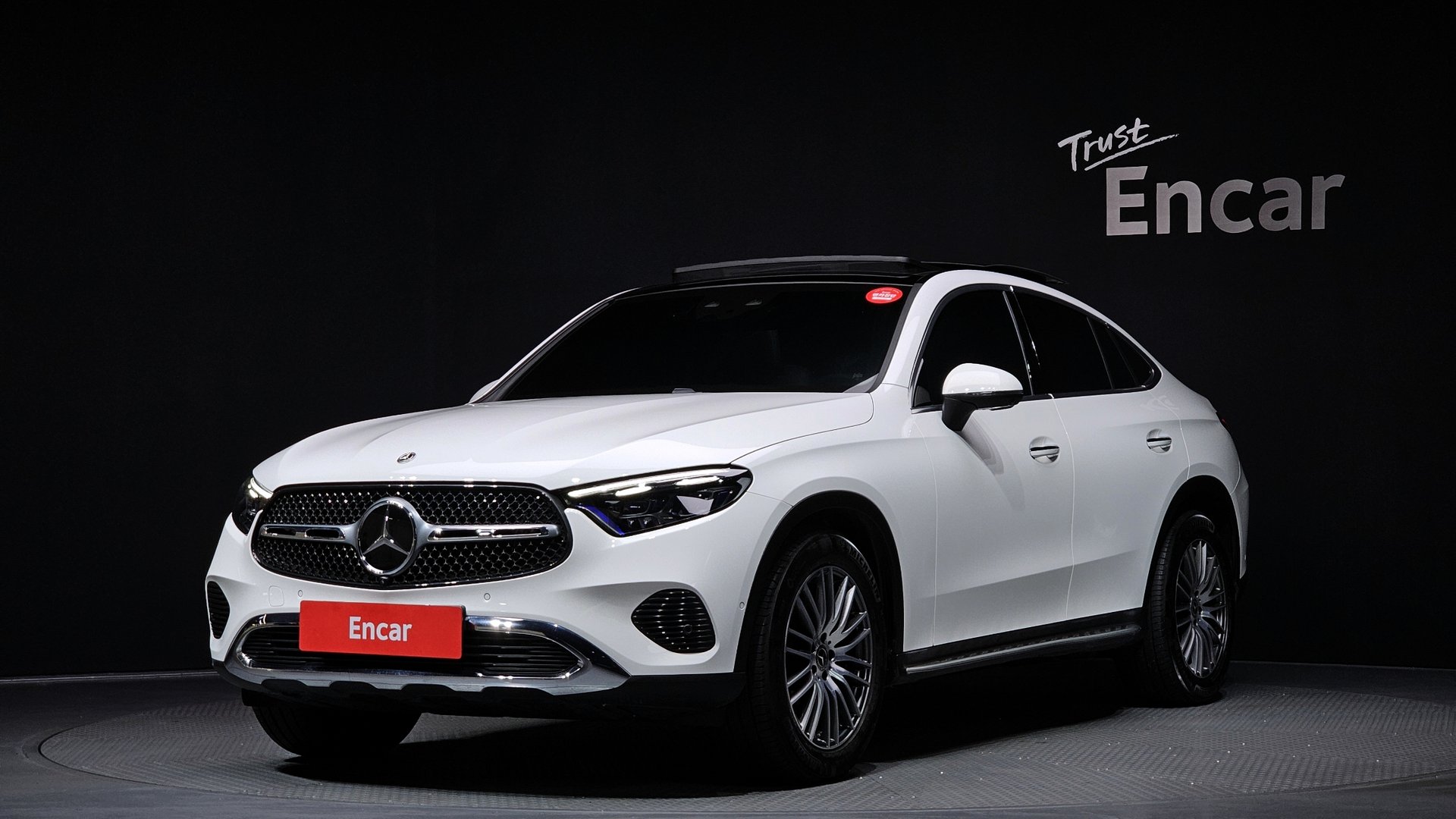 MERCEDES-BENZ GLC - View 1
