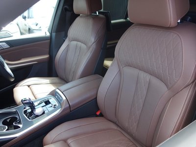 2022 BMW X7 缩略图 28