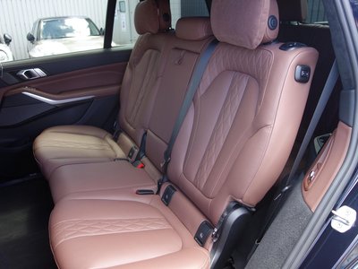 2022 BMW X7 缩略图 31