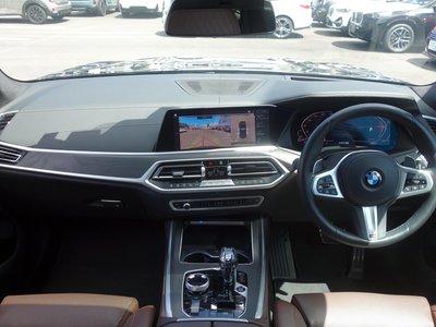 2022 BMW X7 缩略图 32