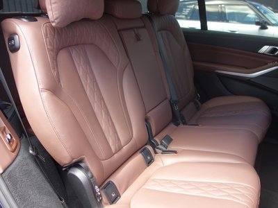 2022 BMW X7 缩略图 25