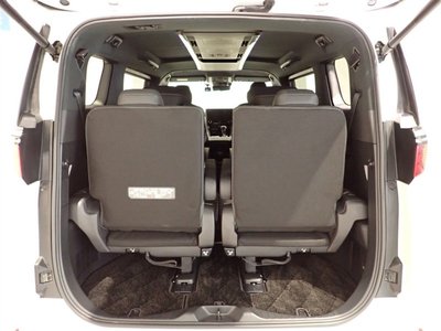 TOYOTA ALPHARD - 9
