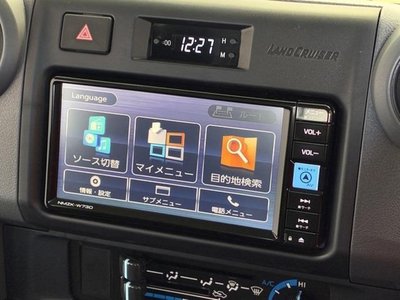 TOYOTA LAND CRUISER 70 - 5