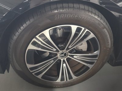 MERCEDES-BENZ E-CLASS - 8