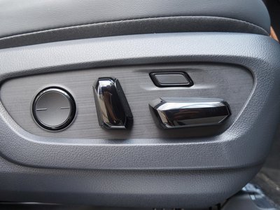 2025 Lexus GX thumbnail 53