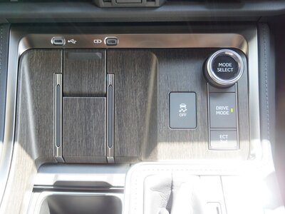 2025 Lexus GX thumbnail 70