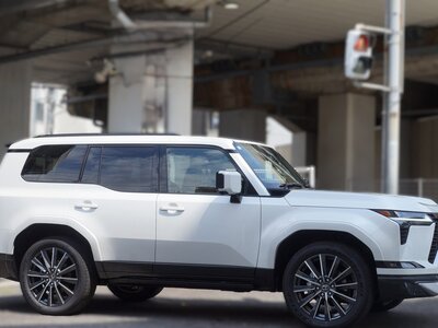 2025 Lexus GX thumbnail 106