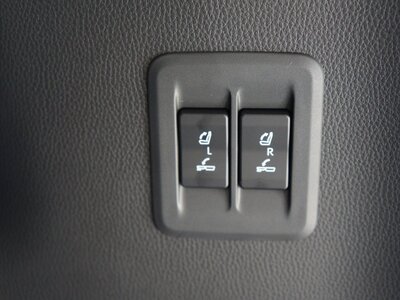2025 Lexus GX thumbnail 82