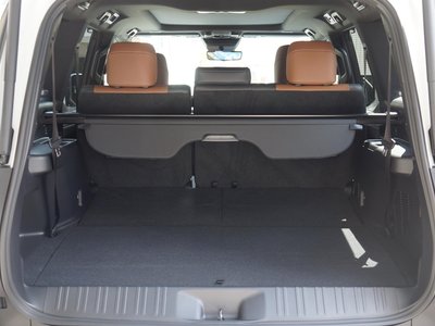 2025 Lexus GX thumbnail 34