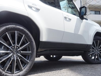 2025 Lexus GX thumbnail 41