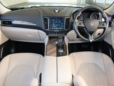 MASERATI LEVANTE - 3