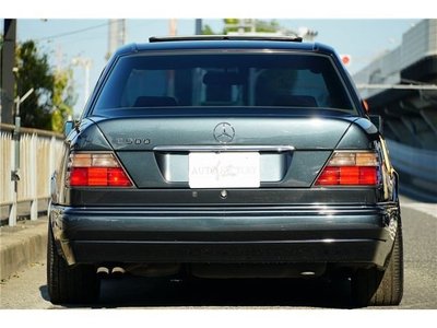 MERCEDES-BENZ E-CLASS - 5