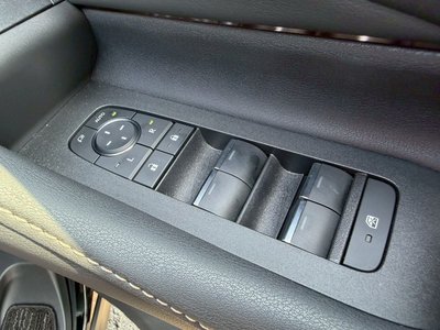 2024 Toyota ALPHARD 缩略图 38