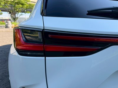 2023 Lexus NX — миниатюра 25