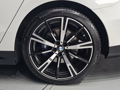 صورة 8 لـ 2025 BMW 5 SERIES