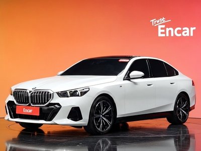 صورة 1 لـ 2025 BMW 5 SERIES