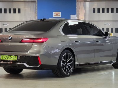 BMW 7 SERIES - 4