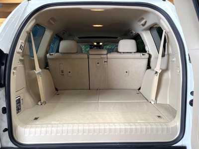 صورة مصغرة 36 لـ 2023 Toyota LAND CRUISER PRADO