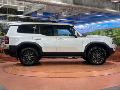 2025 Toyota LAND CRUISER 250 — миниатюра 30