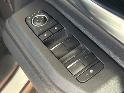 2025 Toyota LAND CRUISER 250 — миниатюра 31