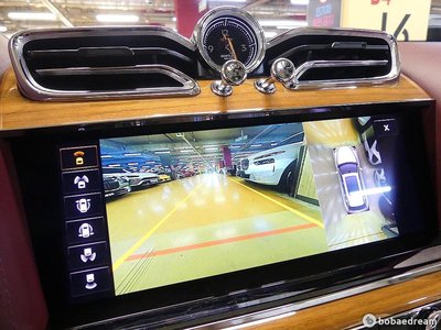 2022 Bentley BENTAYGA — миниатюра 17