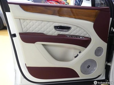 2022 Bentley BENTAYGA — миниатюра 11