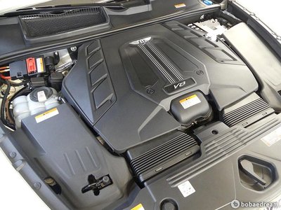 2022 Bentley BENTAYGA photo 6
