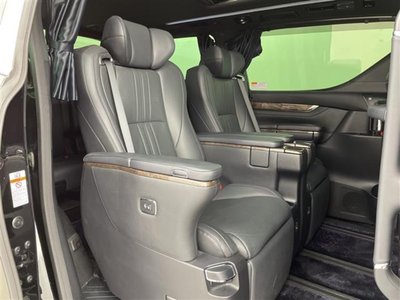 صورة 10 لـ 2022 TOYOTA ALPHARD