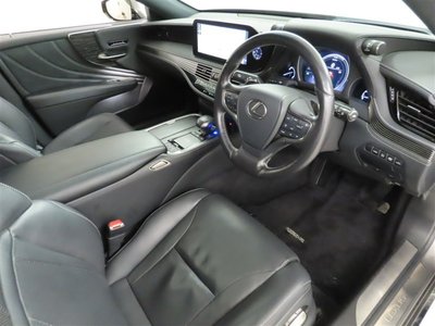 LEXUS LS - 10