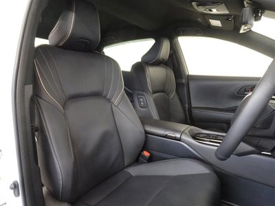 TOYOTA CROWN CROSSOVER - 4