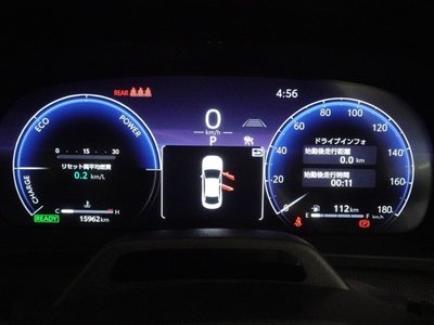 TOYOTA CROWN CROSSOVER - 10