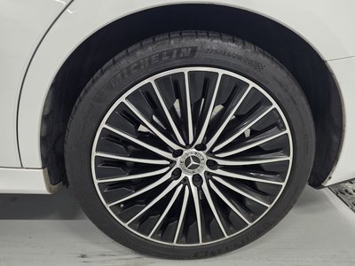 2024 Mercedes-BENZ E-CLASS photo 4