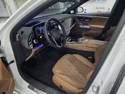 2024 Mercedes-BENZ E-CLASS photo 5