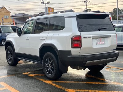 TOYOTA LAND CRUISER 250 - 8