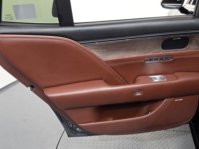 2022 Genesis G90 (RS4) — миниатюра 15
