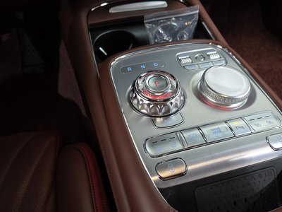 2022 Genesis G90 (RS4) — миниатюра 12