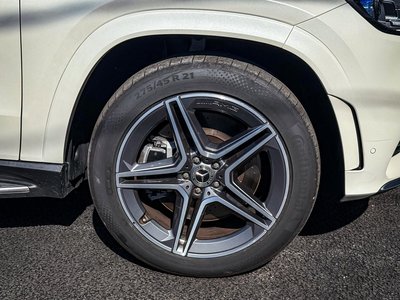 MERCEDES-BENZ GLS - 7