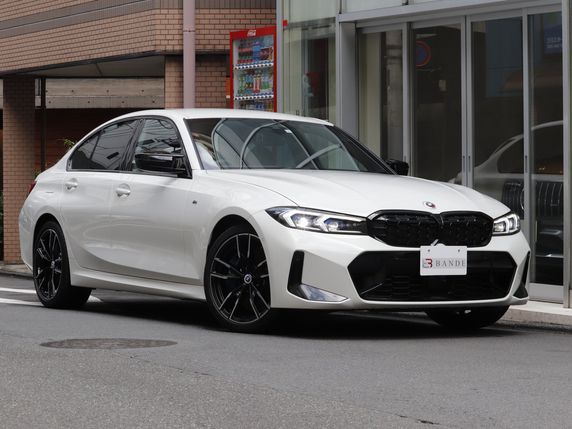 BMW 3 SERIES - View 1