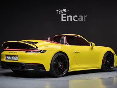 PORSCHE 911 - 4