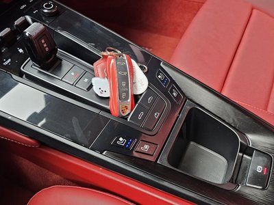 PORSCHE 911 - 9