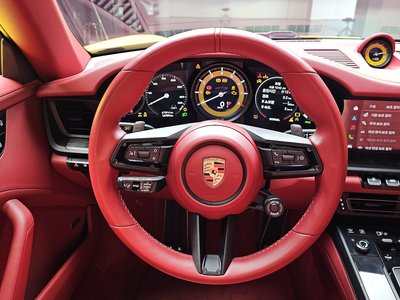 صورة مصغرة 15 لـ 2023 Porsche 911