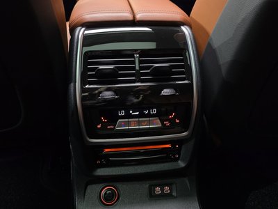 2022 BMW X7 缩略图 24