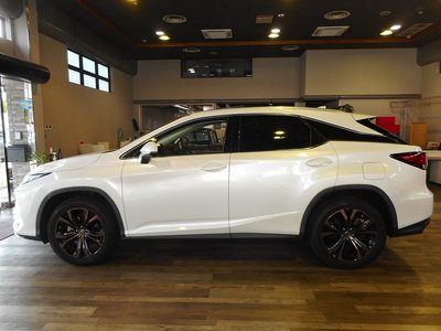 صورة 6 لـ 2021 Lexus RX