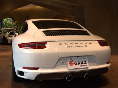 PORSCHE 911 - 8