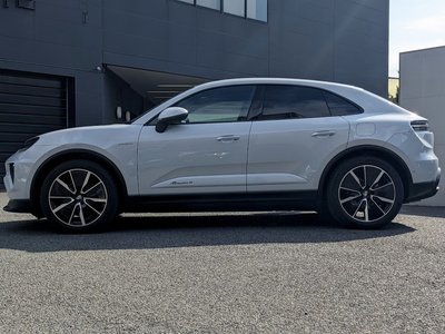 PORSCHE MACAN - 6