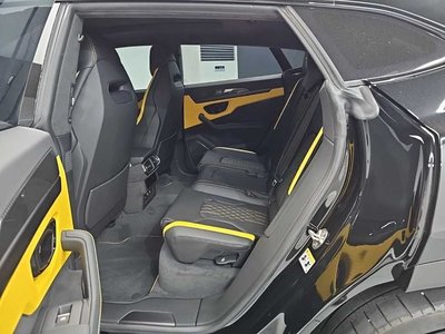 2026 Lamborghini URUS thumbnail 12