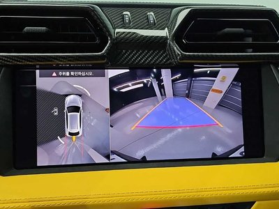 2026 Lamborghini URUS thumbnail 15