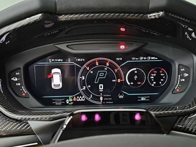 صورة 7 لـ 2026 Lamborghini URUS