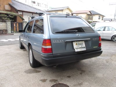 MERCEDES-BENZ MEDIUM-CLASS - 9