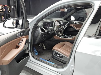 2023 BMW X5 — миниатюра 13